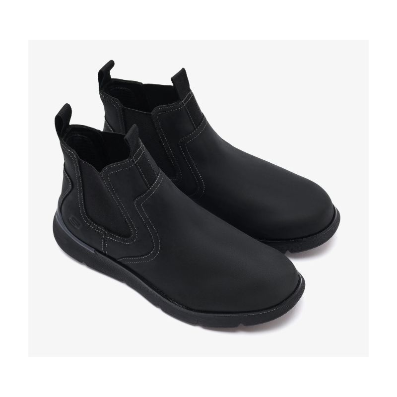 Skechers: Augustino Paulo